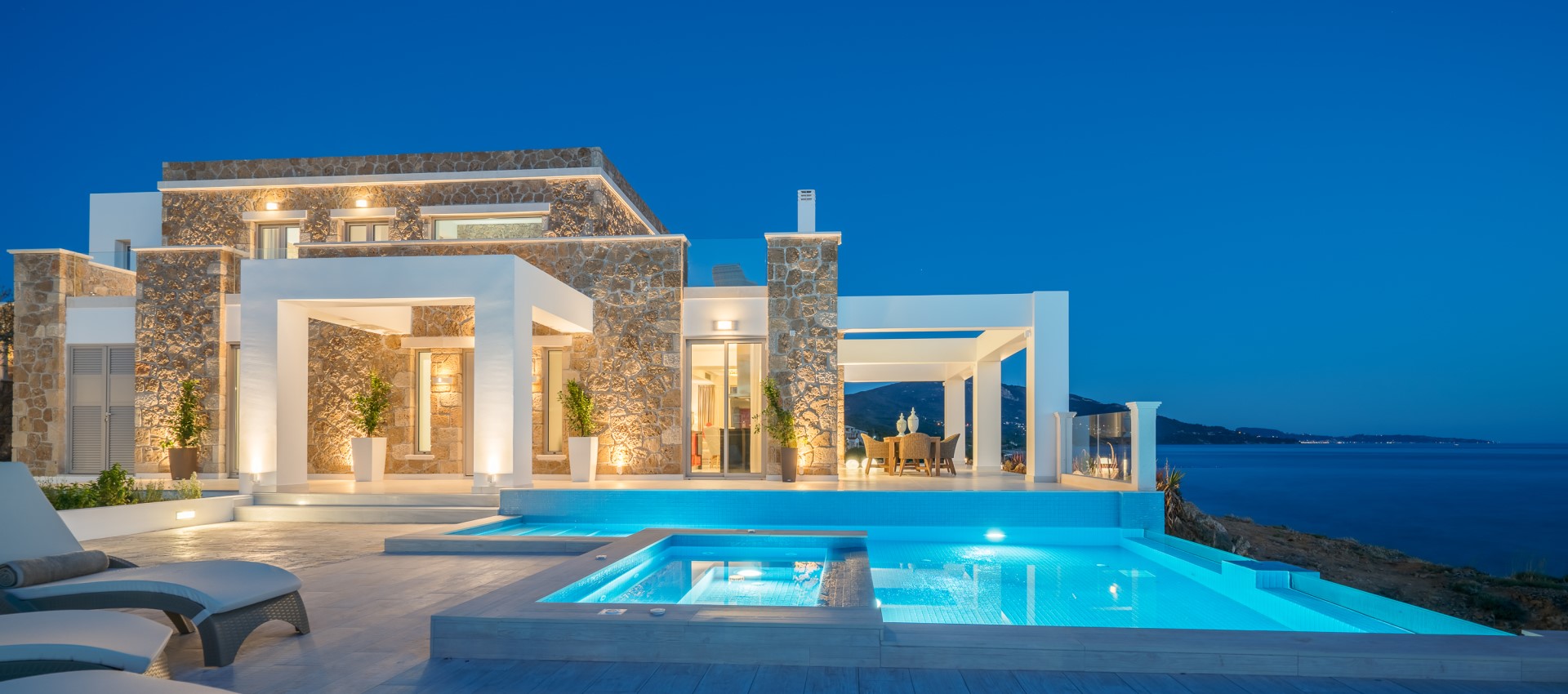 VILLA VUITTON - Luxury Villa experiences in Greece 